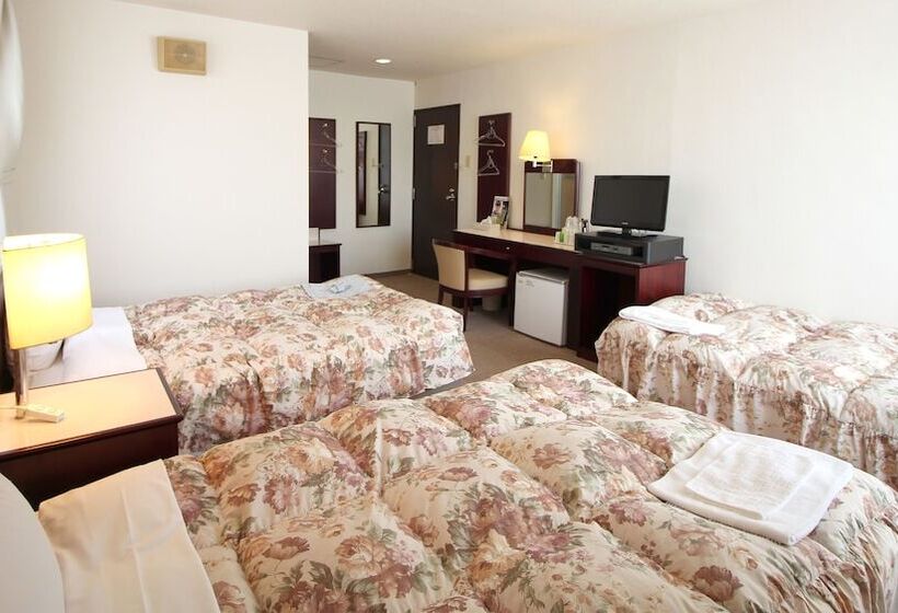 اتاق استاندارد سه نفره, Royal Inn Shinyamaguchi Ekimae