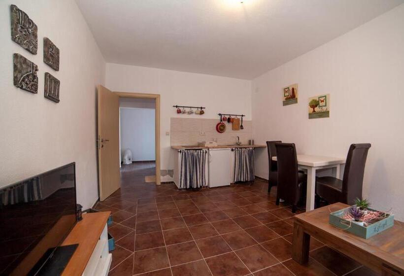 Habitación Deluxe, Casa Selimi