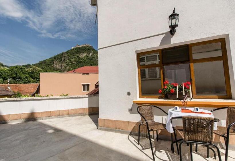 침실 2개 아파트, Pensiunea Vila Europa