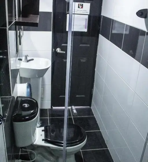 اتاق استاندارد سه نفره, Escorial Ibague