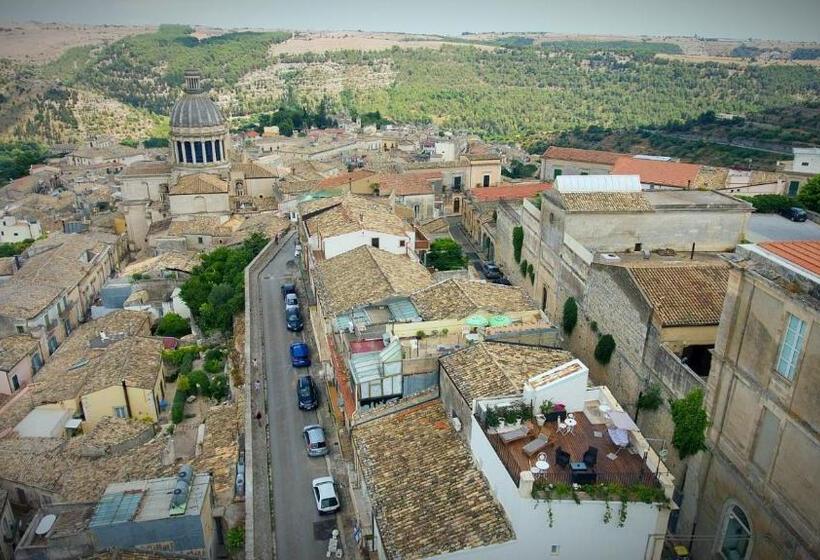 اتاق استاندارد با وان آب گرم, Reusuite