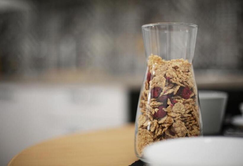 اتاق استاندارد با وان آب گرم, Reusuite