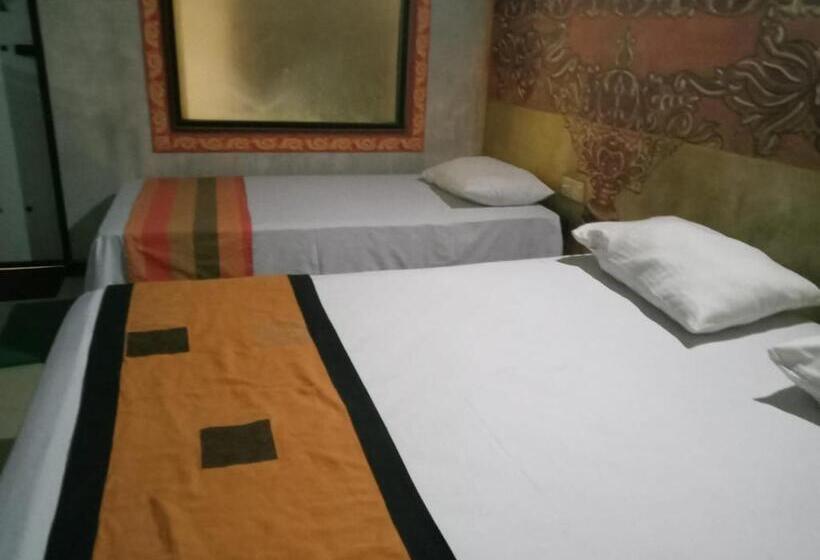 غرفة ديلوكس فردية, Haritha Holidays