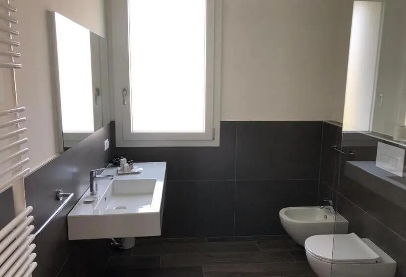 اتاق لوکس, B&b Alma Garda Lake