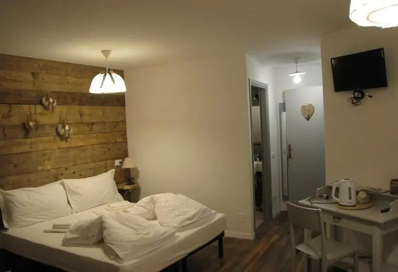 اتاق راحتی سه تخته, La Molinela B&b