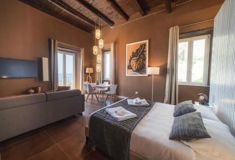 Deluxe Suite Sea View, Residenza Nausicaa   50 Meters From The Beach