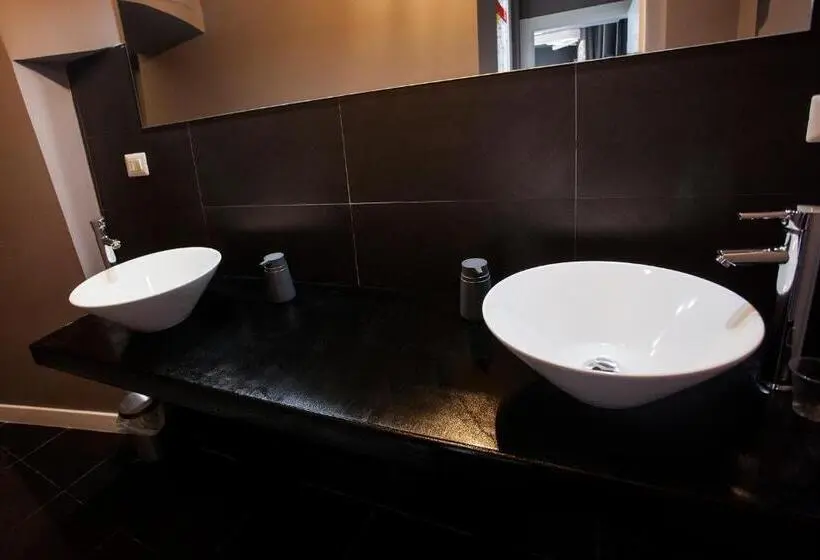 سوییت سوپریور با چشم‌انداز دریا, Residenza Nausicaa   50 Meters From The Beach