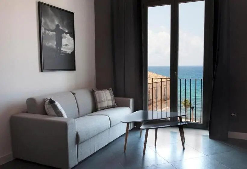 سوییت با چشم‌انداز دریا, Residenza Nausicaa   50 Meters From The Beach