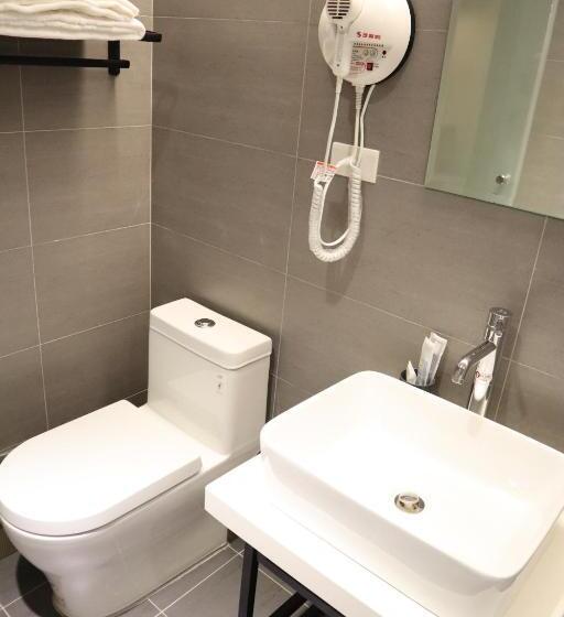 اتاق استاندارد, Tag Inn