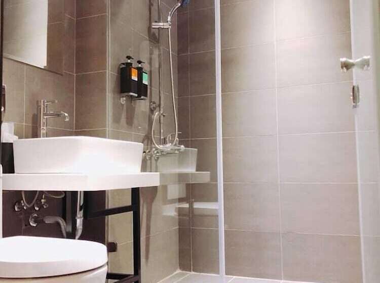 اتاق استاندارد, Tag Inn