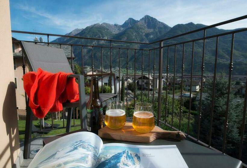 اتاق لوکس با بالکن, Le Petit Lievre