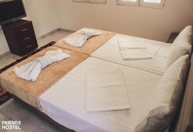 اتاق استاندارد با سرویس بهداشتی مشترک, Friends' Guesthouse & Hostel