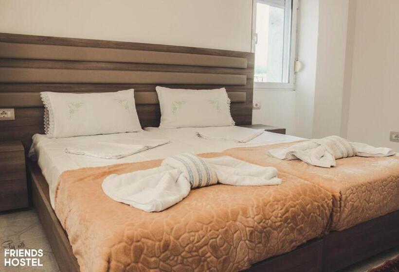 اتاق استاندارد با سرویس بهداشتی مشترک, Friends' Guesthouse & Hostel