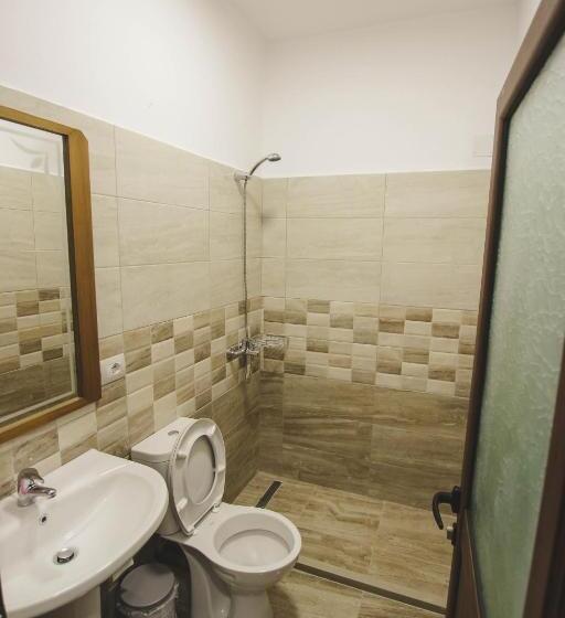 اتاق استاندارد چهار تخته, Friends' Guesthouse & Hostel