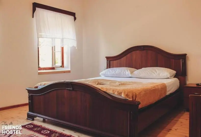 اتاق استاندارد چهار تخته, Friends' Guesthouse & Hostel