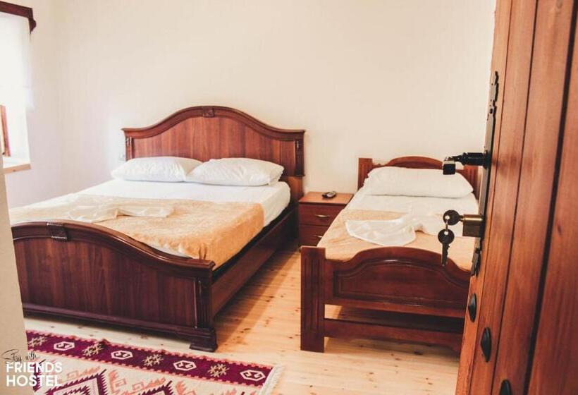 اتاق استاندارد چهار تخته, Friends' Guesthouse & Hostel