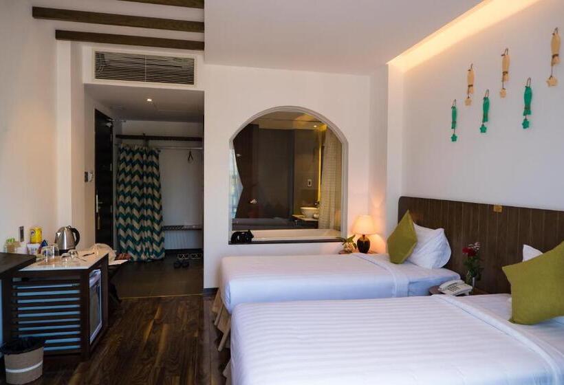 سوییت با چشمانداز دریا, Santori Hotel Da Nang Bay