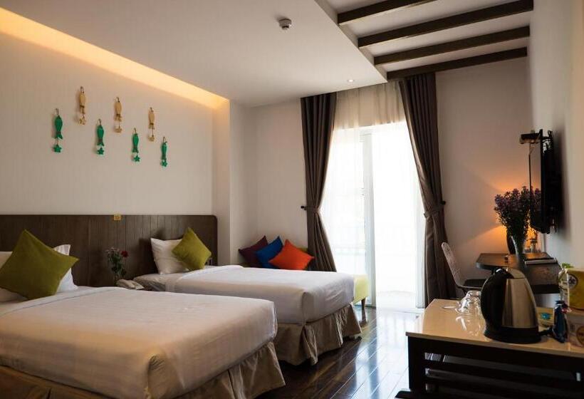 سوییت با چشمانداز دریا, Santori Hotel Da Nang Bay