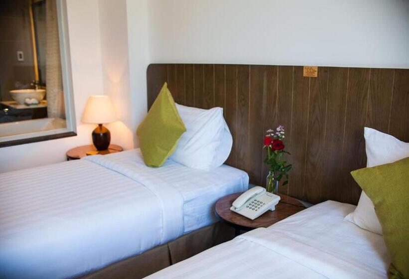 سوییت با چشمانداز دریا, Santori Hotel Da Nang Bay