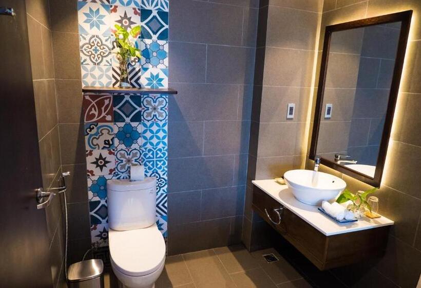سوییت با چشمانداز دریا, Santori Hotel Da Nang Bay