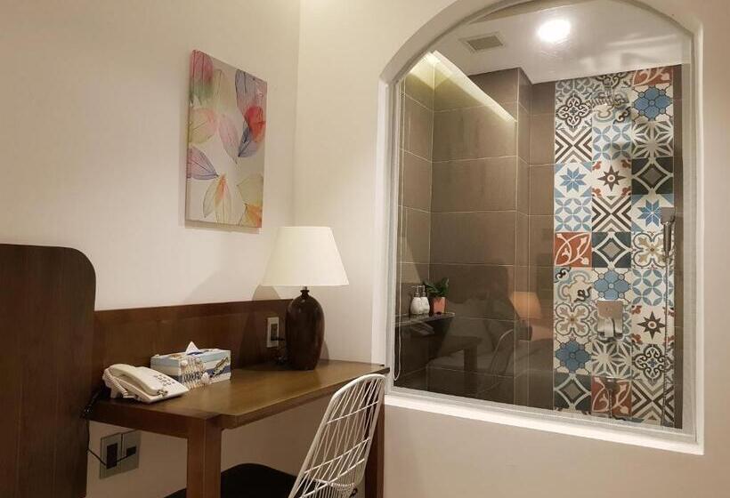 اتاق سوپریور با تخت بزرگ, Santori Hotel Da Nang Bay