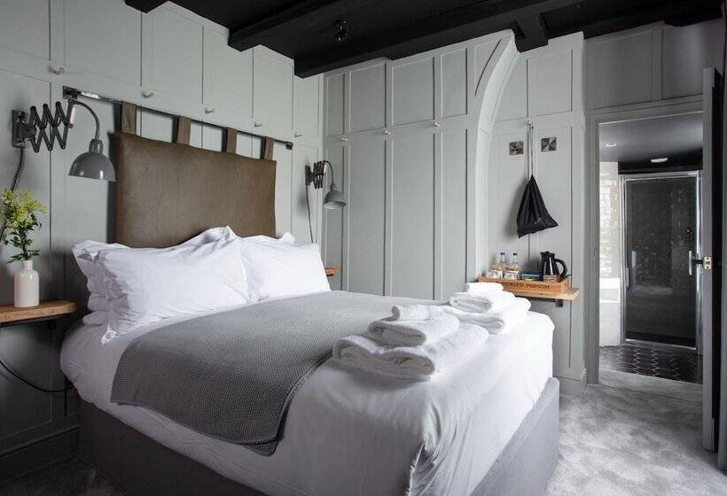 豪华房间, The Pickled Parson Of Sedgefield