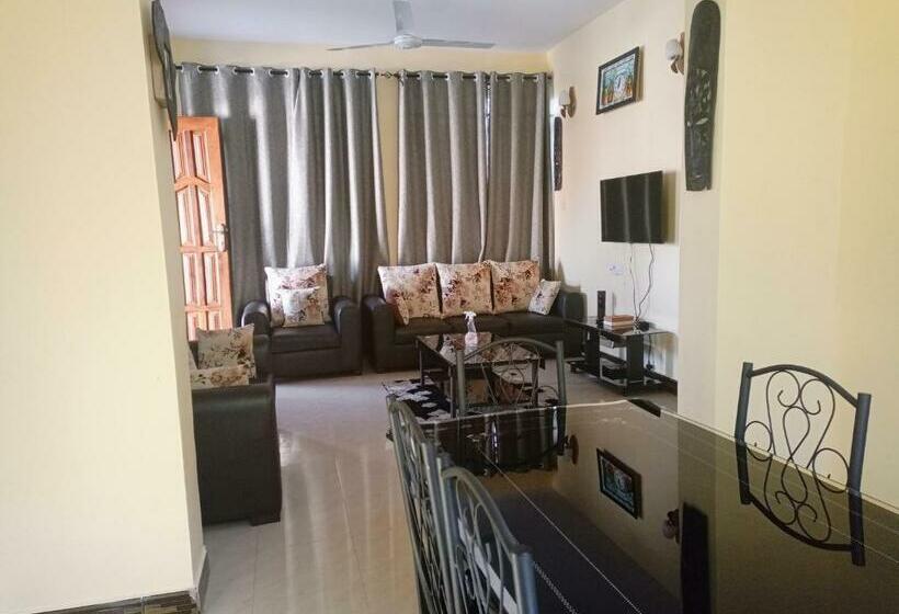 اتاق لوکس خانوادگی, Chibuba Airport Accommodation