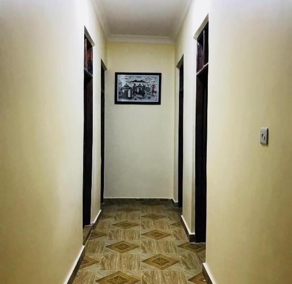 بنگله خانوادگی, Chibuba Airport Accommodation