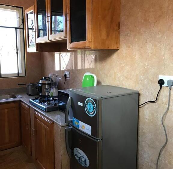 بنگله خانوادگی, Chibuba Airport Accommodation