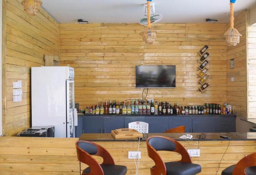 سوییت خانوادگی, Chibuba Airport Accommodation