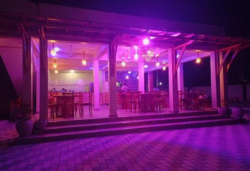 اتاق لوکس خانوادگی, Chibuba Airport Accommodation