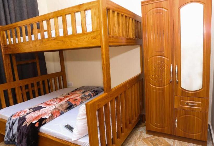 سوییت خانوادگی, Chibuba Airport Accommodation