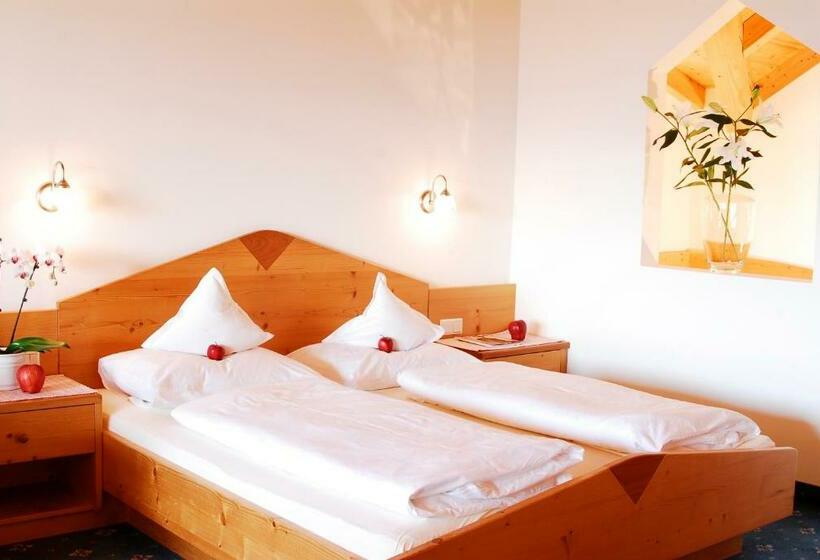 Comfort room with balcony, Small Hotel Sonne