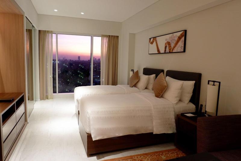 수피리어 룸, Oakwood Hotel & Residence Surabaya
