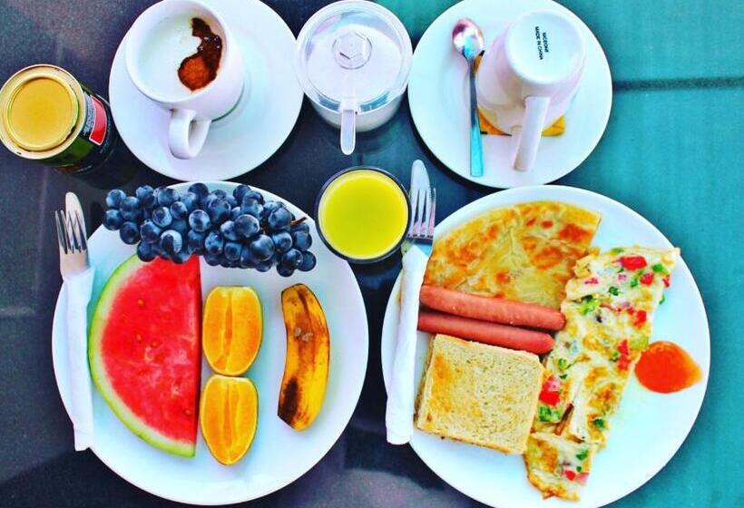 اتاق لوکس, Savannah House