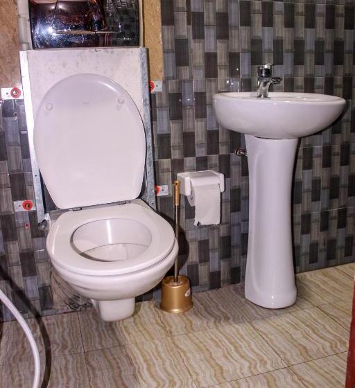 اتاق لوکس, Savannah House