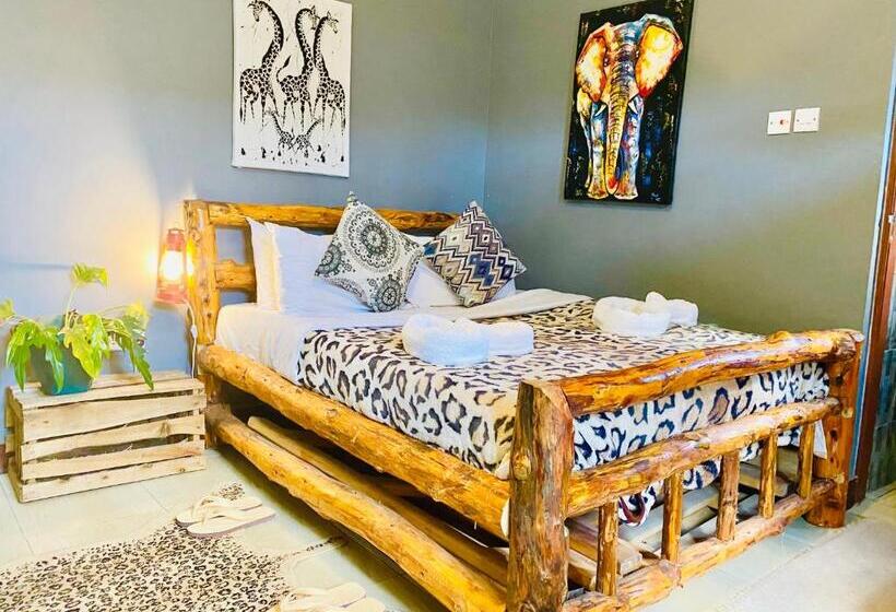 اتاق خانوادگی, Savannah House