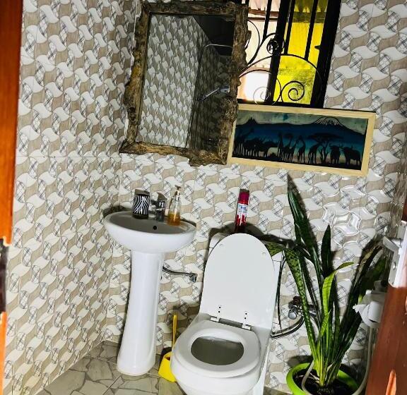 اتاق لوکس, Savannah House