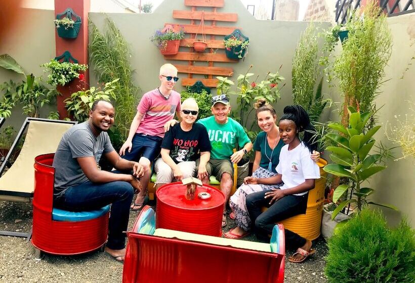 اتاق خانوادگی, Savannah House