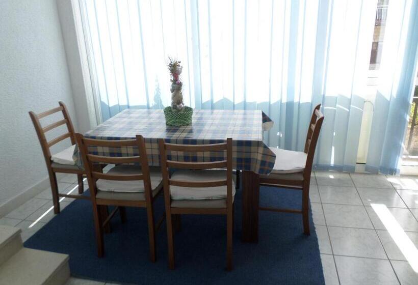 침실 2개 아파트, Apartmani Liberan Neum