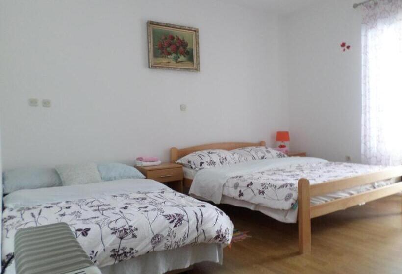 침실 2개 아파트, Apartmani Liberan Neum