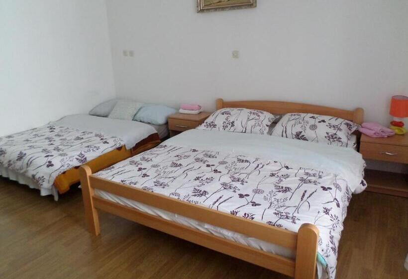 침실 2개 아파트, Apartmani Liberan Neum