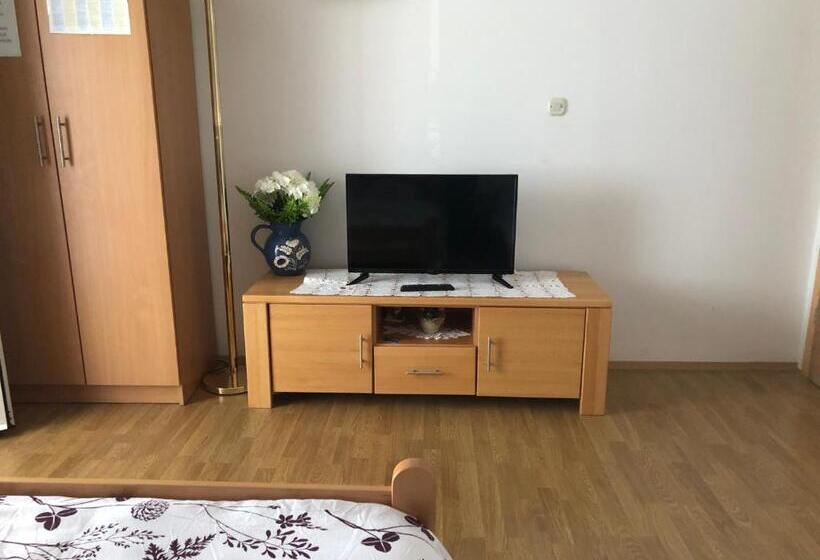 침실 2개 아파트, Apartmani Liberan Neum