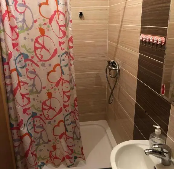 آپارتمان 1 خوابه, Apartmani Liberan Neum