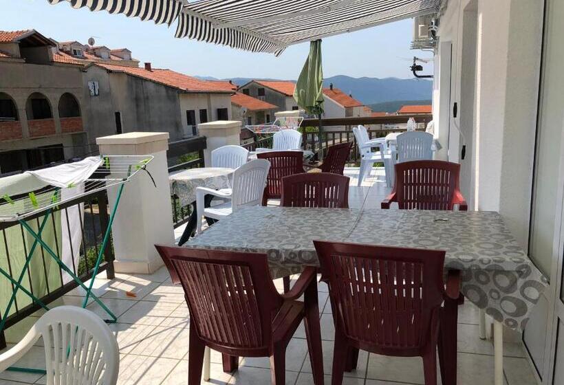 스탠다드 트리플 룸, Apartmani Liberan Neum