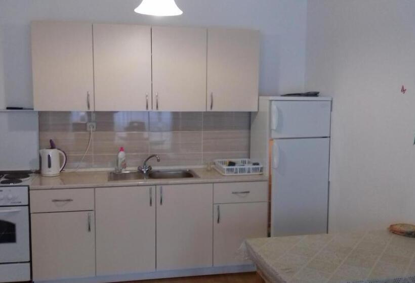 스탠다드 트리플 발코니 룸, Apartmani Liberan Neum