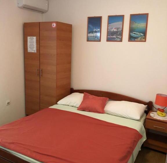 스탠다드 트리플 룸, Apartmani Liberan Neum