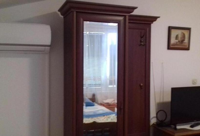 4인용 스탠다드 룸, Apartmani Liberan Neum