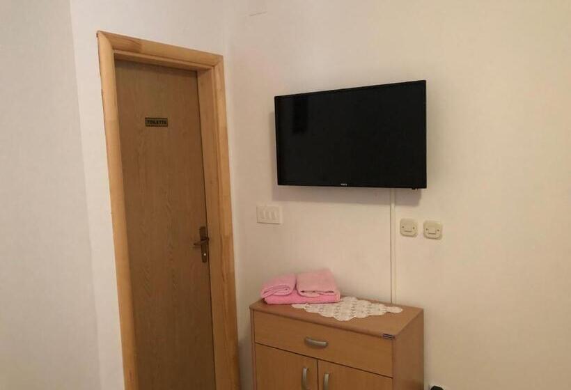 4인용 스탠다드 룸, Apartmani Liberan Neum