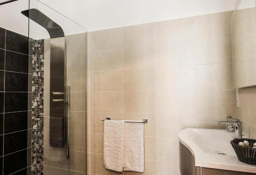デラックスルーム, Les Suites De Peyrat